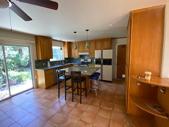5th image of 1260 Susan Ln