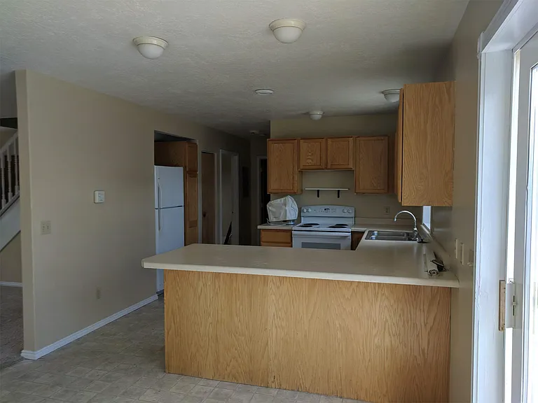 439B Country Club Ln — Photo 11