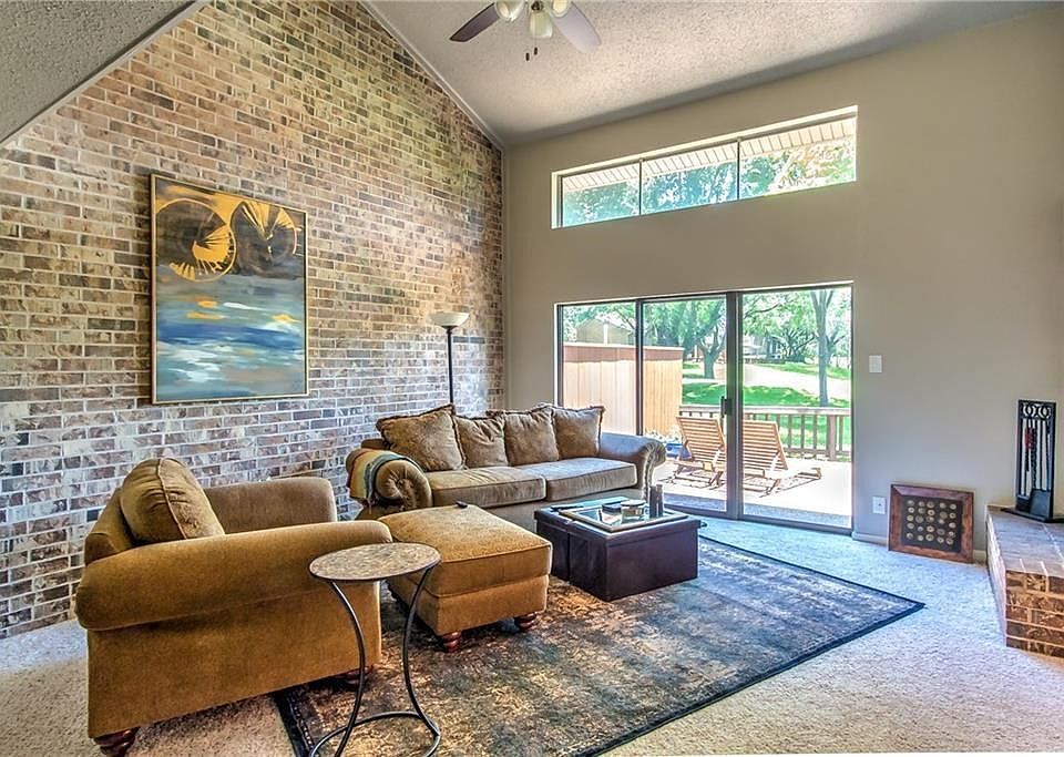 1st image of 2936 Shady Lake Cir