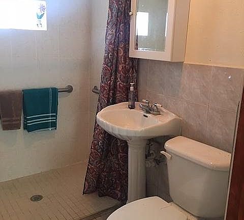 5th image of 145 Laura Ln