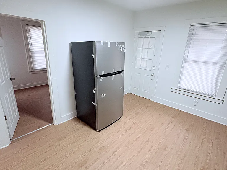 82 Malden St #1L — Photo 3