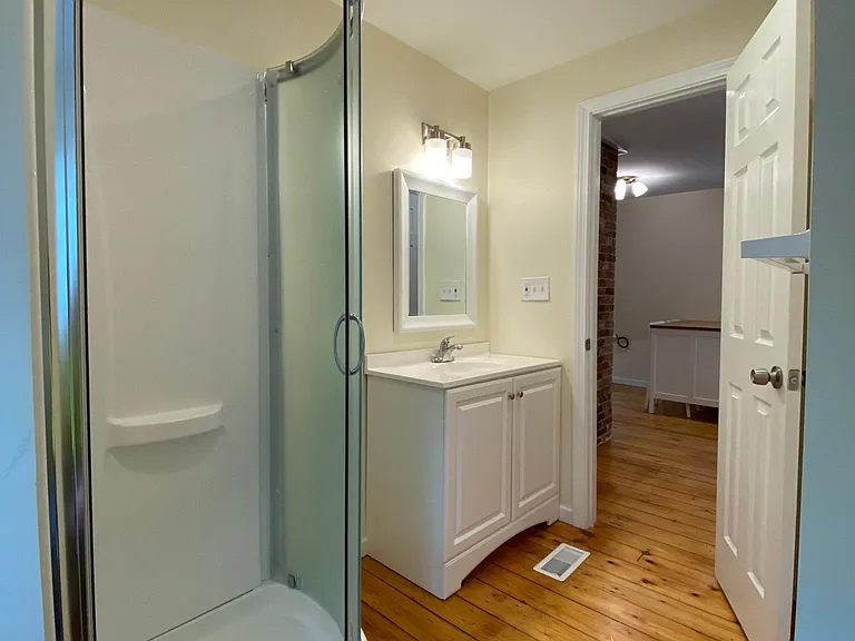 321 Roosevelt Dr #321 — Photo 9