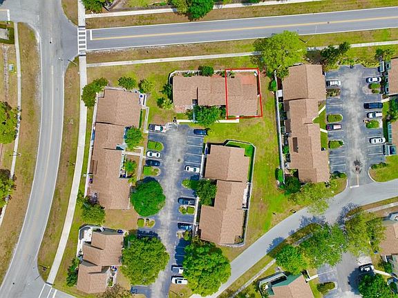 2nd image of 104 Lakewood Dr APT 21C