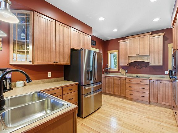 3rd image of W12418 695th Ave