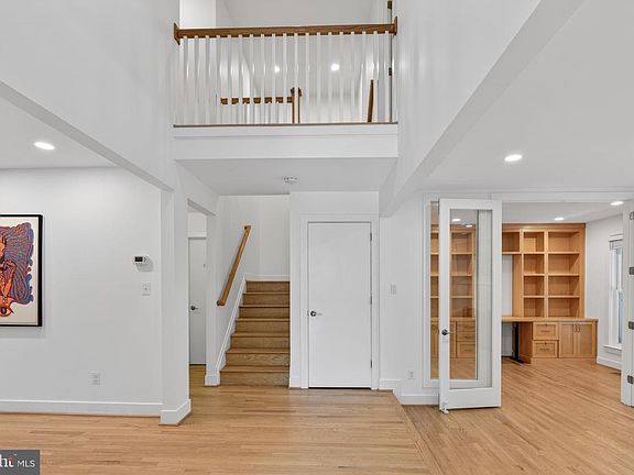 4th image of 1605 Apricot Ct