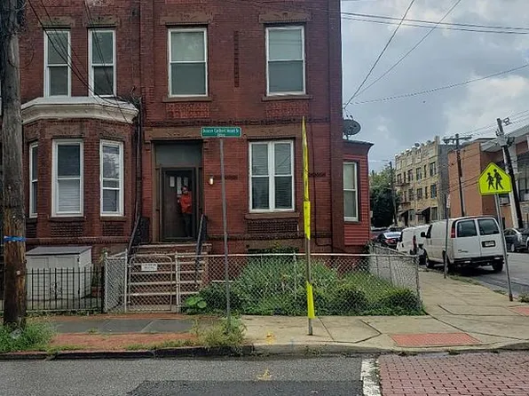 81 Astor Pl, Jersey City, NJ 07304