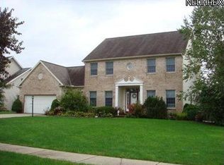 34945 Shawn Dr, North Ridgeville, OH 44039