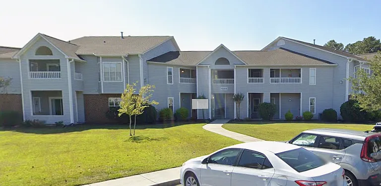 4144 Breezewood Dr #104 — Photo 2