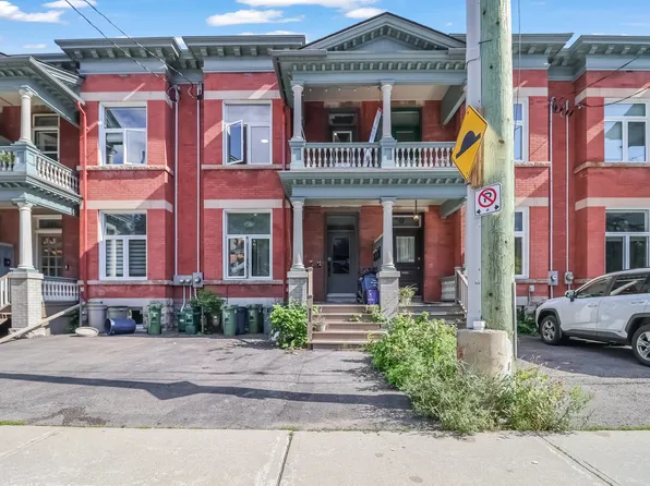 454 McLeod St #1, Ottawa, ON K1R 5P6