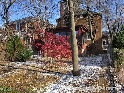 2nd image of 6654 N Trumbull Ave