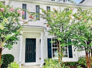 33 Sharpstone Ln, Durham, NC 27703