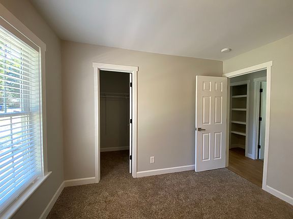 4th image of 220 Archdale Dr