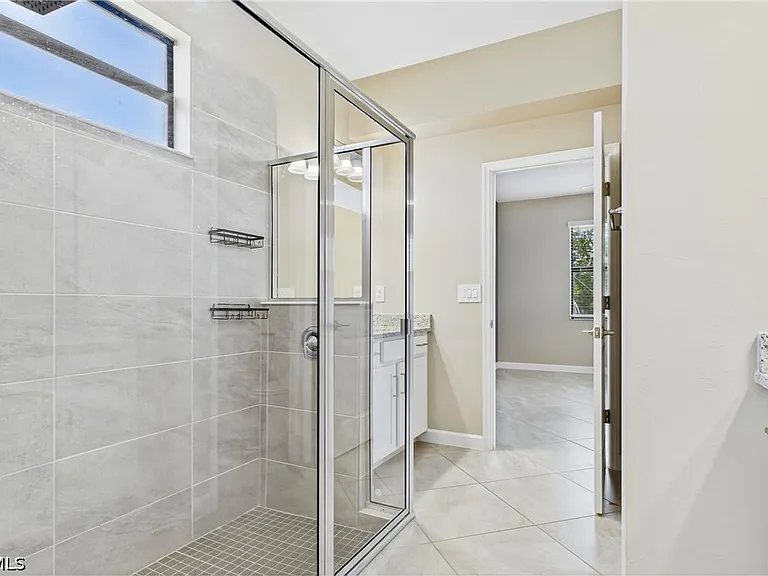 14050 Pine Lodge Ln — Photo 17