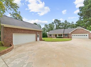 298 W River Bend Dr, Eatonton, GA 31024