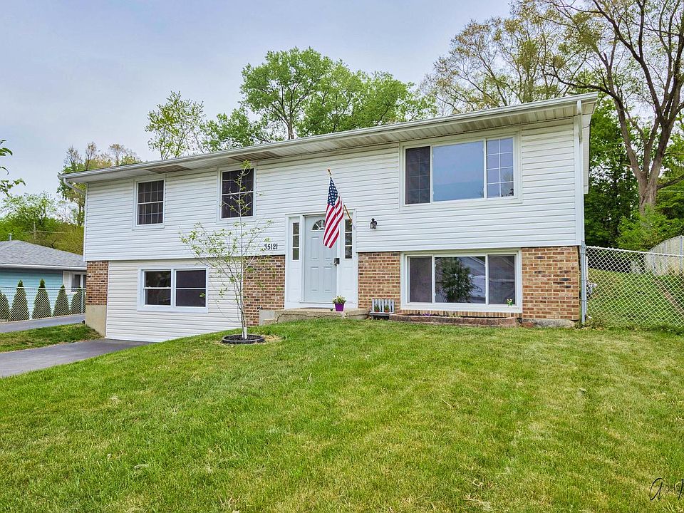 1st image of 35121 N Sheridan Dr