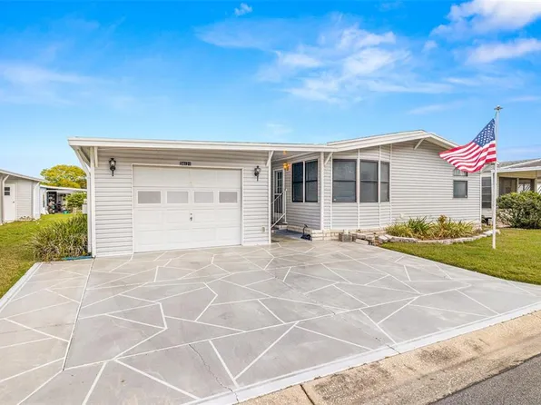 34121 Estates Ln, Wesley Chapel, FL 33543