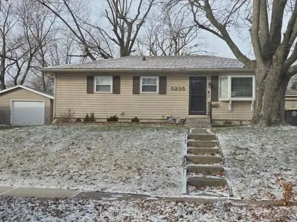 5235 Riviera Dr, Fort Wayne, IN 46825
