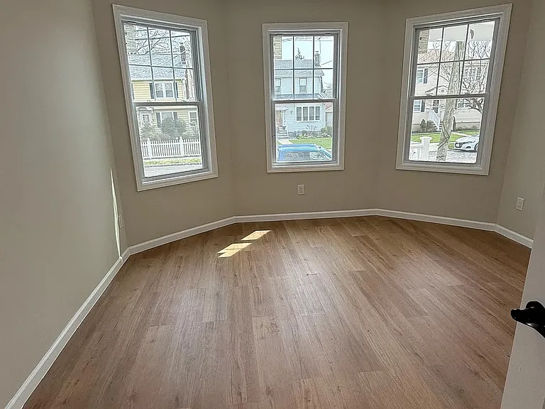 256 Berkeley Ave #256 — Photo 2