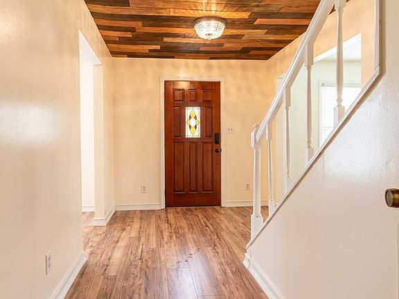 4th image of 3025 Academy Dr