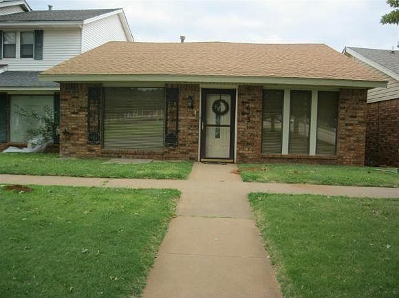 1st image of 1603 W Country Club Blvd