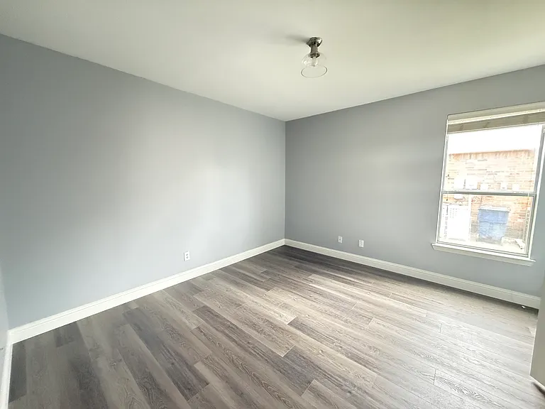 11021 Firefly Ln — Photo 1