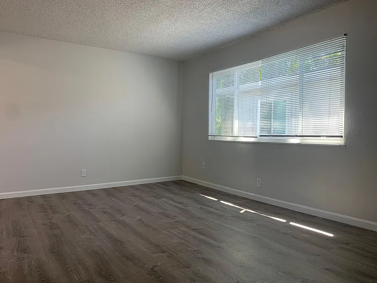 1161 Detroit Ave #3 — Photo 6