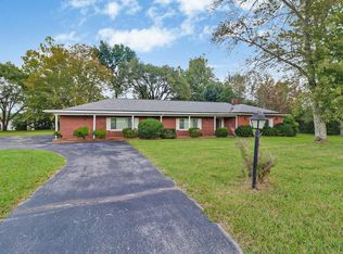 1378 Sparta Hwy, Crossville, TN 38555