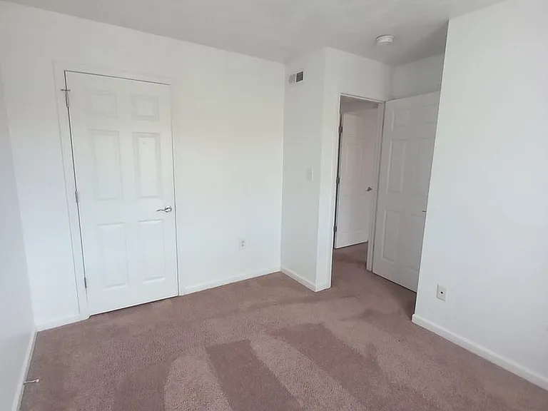 1700-1790 Liberty Ln — Photo 18