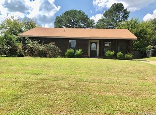 213 Camellia Dr, Millbrook, AL 36054