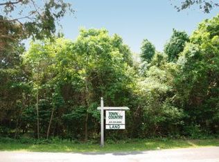 148 Woodbine Dr, East Hampton, NY 11937