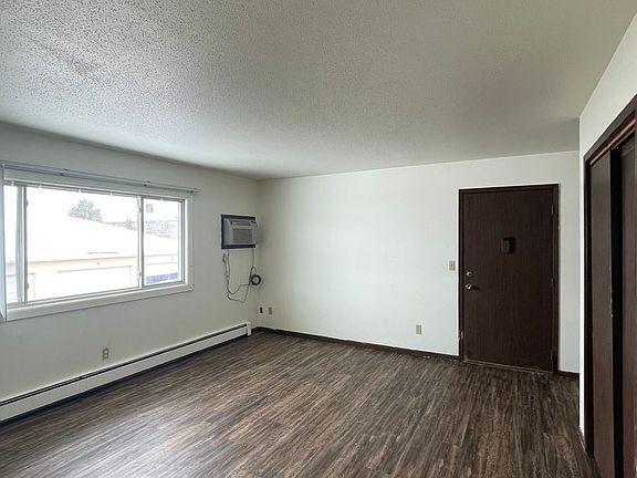 2nd image of 612 6th St E #624-2