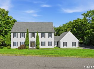 8 Douglas Drive, Danbury, CT 06811