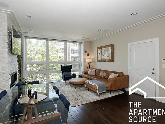 2nd image of 1327 W Grand Ave #2W