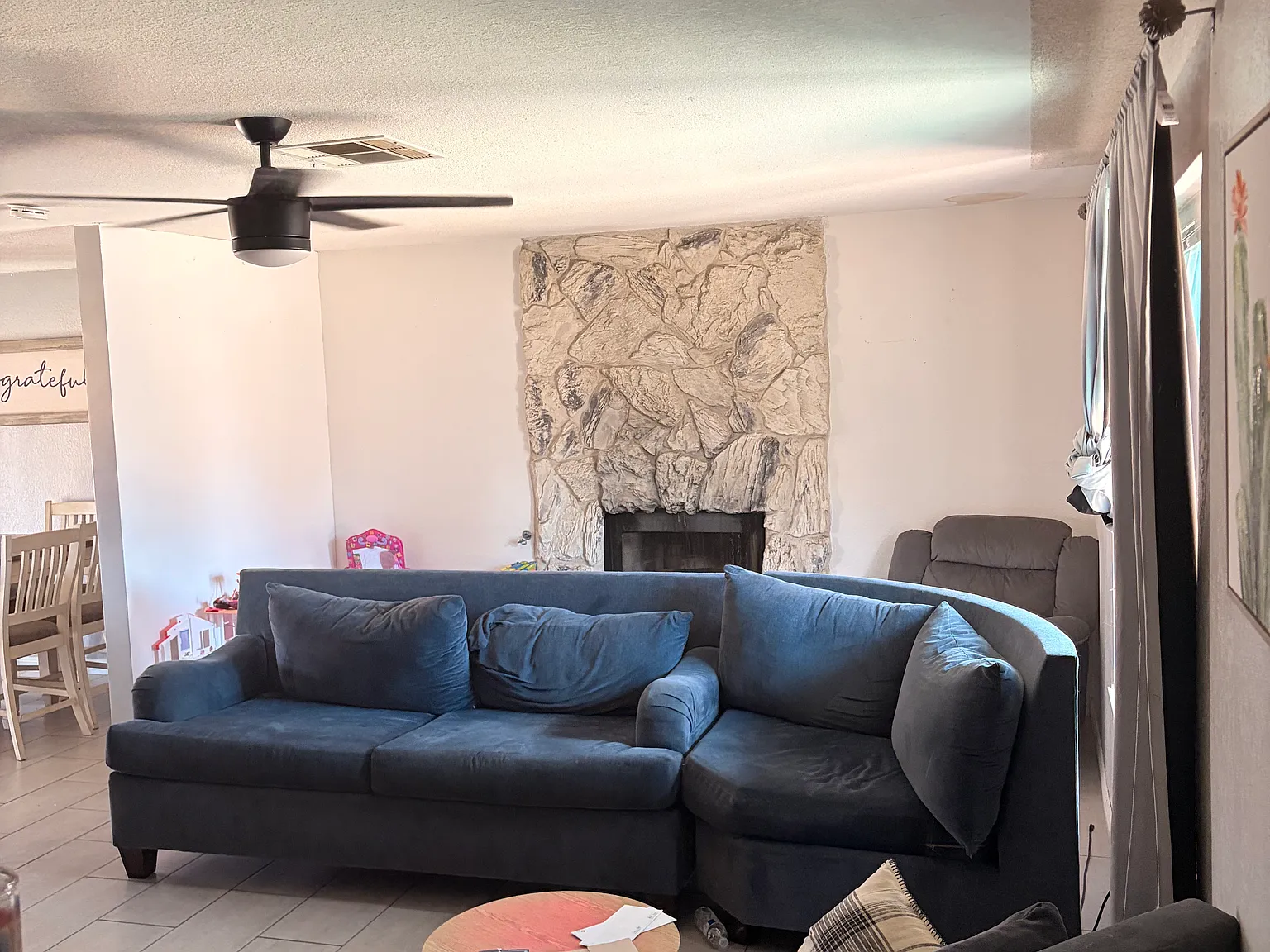 3 bed, 1170 sqft, $2,500 — Photo 2