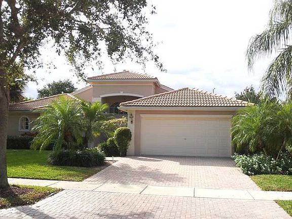 2nd image of 13581 Barcelona Lake Cir