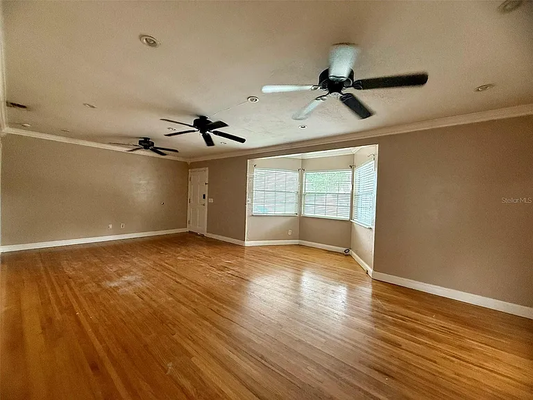 702 Avenue H NE #702 — Photo 5