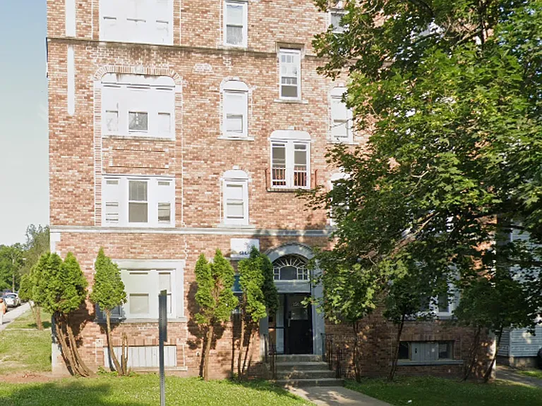 230 Fort Pleasant Avenue 62 Warner St — Photo 1
