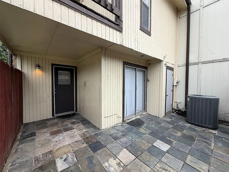 7841 Green Lawn Dr #7841 — Photo 12