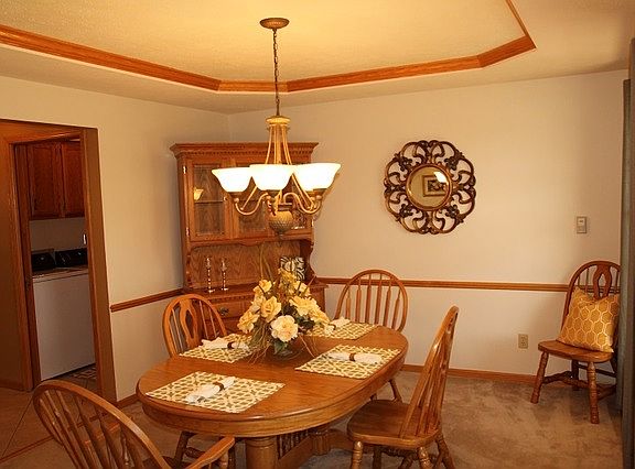 5th image of 1209 Brook Hill Close