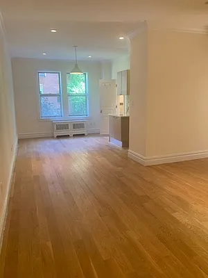 Rented by MNS | media 11