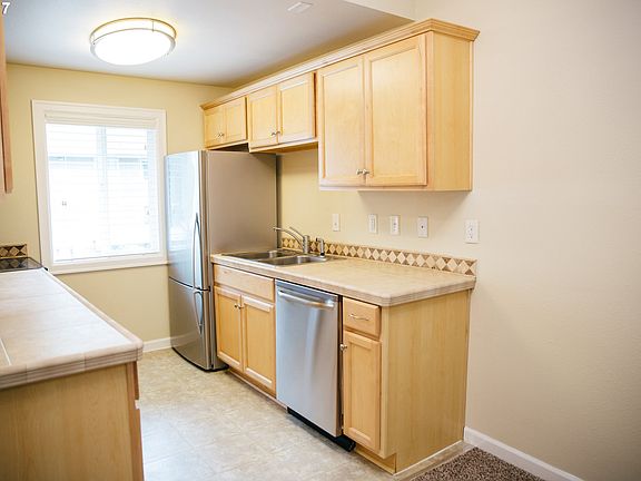 3rd image of 2680 SW 87th Ave APT 25