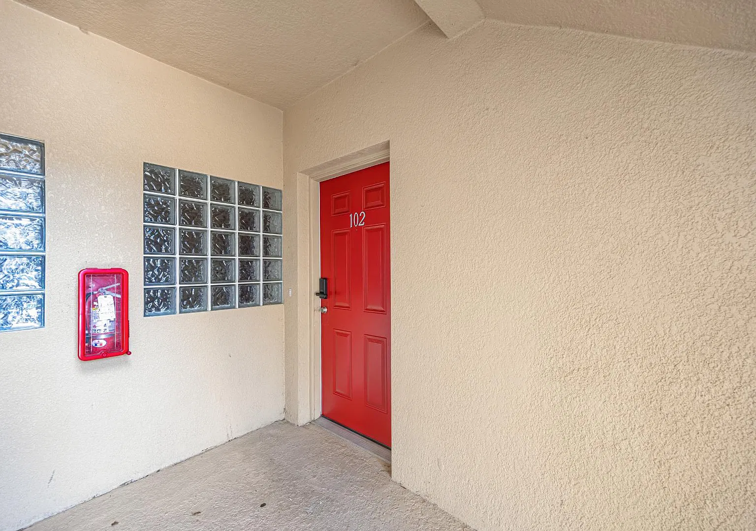 9516 Amberdale Ct - #102 — Photo 3