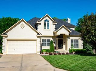110 Broadmoor Dr, Louisburg, KS 66053