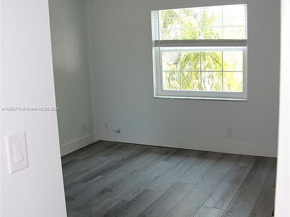 3rd image of 6397 Bay Club Dr APT 3