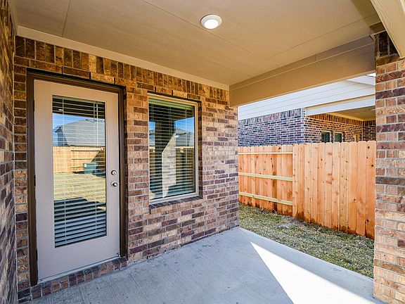 4th image of 1518 Mateer Manor Ct
