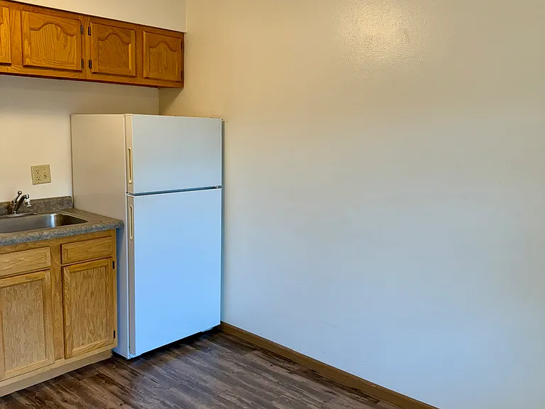 929 Iowa Ave #14 — Photo 3