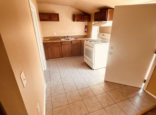 1230 Jeffrey St #D, Bakersfield, CA