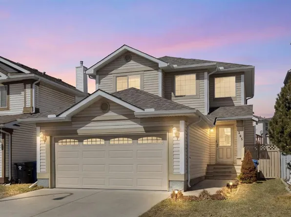 205 S Scotia Point NW, Calgary, AB T3L 2B1