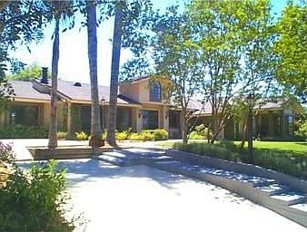 2nd image of 1585 Red Apple Ln