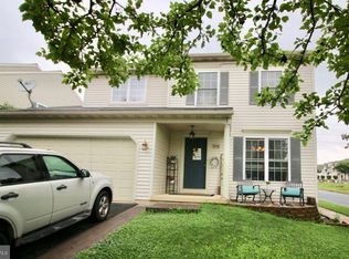 296 Cambridge Ln, Lititz, PA 17543